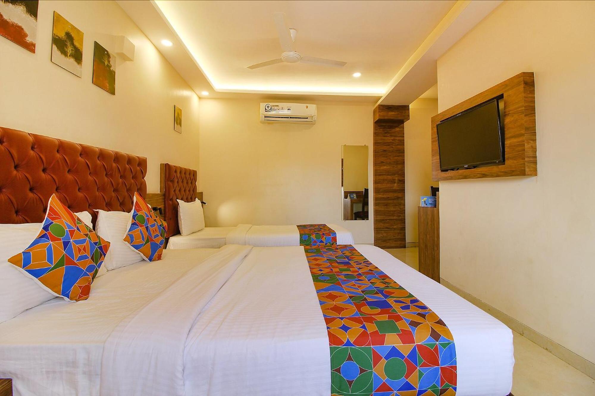 Fabhotel Peninsula - Nr Csmt Station Мумбаи Экстерьер фото