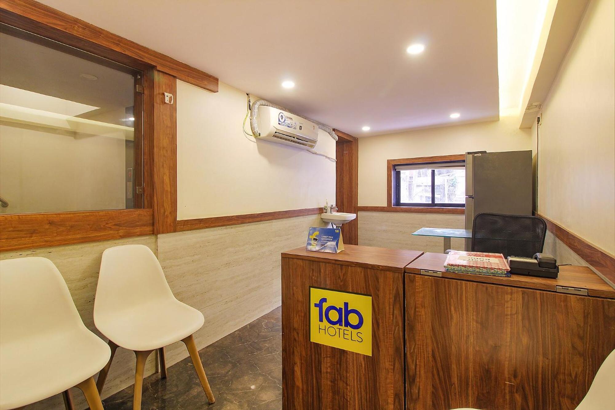 Fabhotel Peninsula - Nr Csmt Station Мумбаи Экстерьер фото